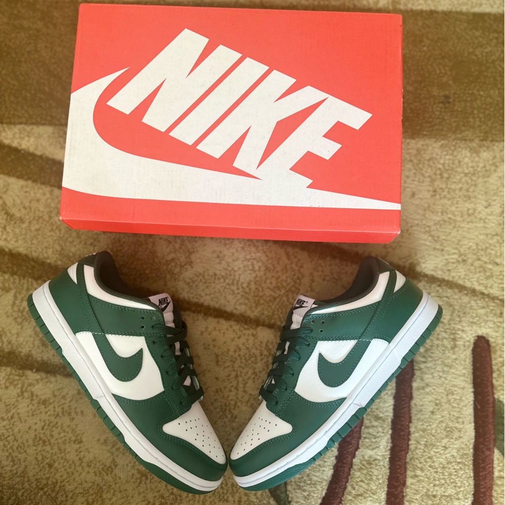 Nike Dunk Low 'Michigan State/Varsity Green'